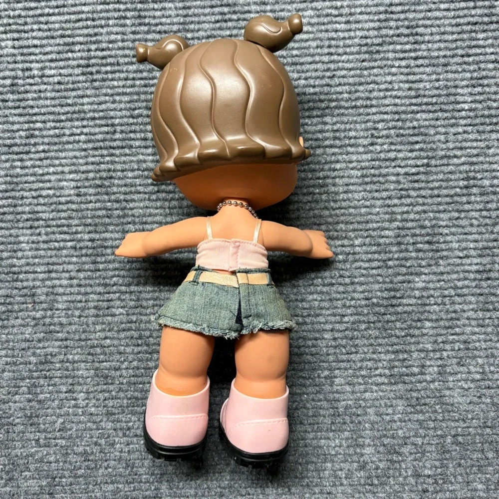 Bratz Babyz Yasmin Doll MGA Pink Top Denim Skirt Bottle Necklace 13in Tall - Picture 2 of 6